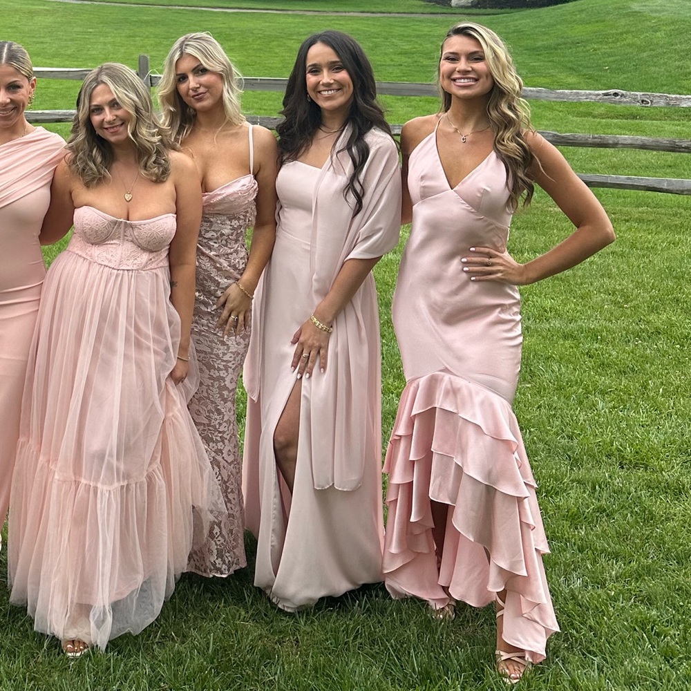 Lovers + Friends CLEO GOWN - Picture 3 of 3
